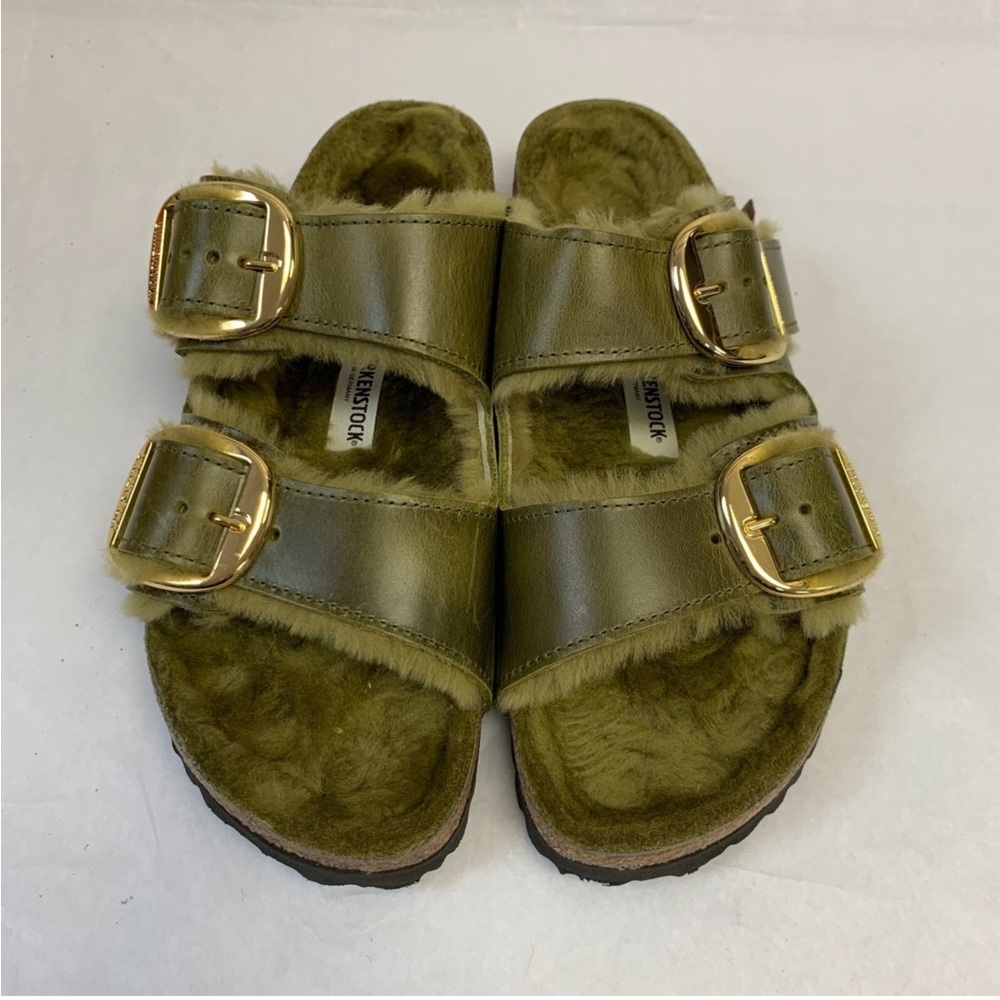 Spring Refresh 🌸 
BIRKENSTOCK Arizona Big Buckle Genuine Shearling
Lined Olive - Picture 2 of 10